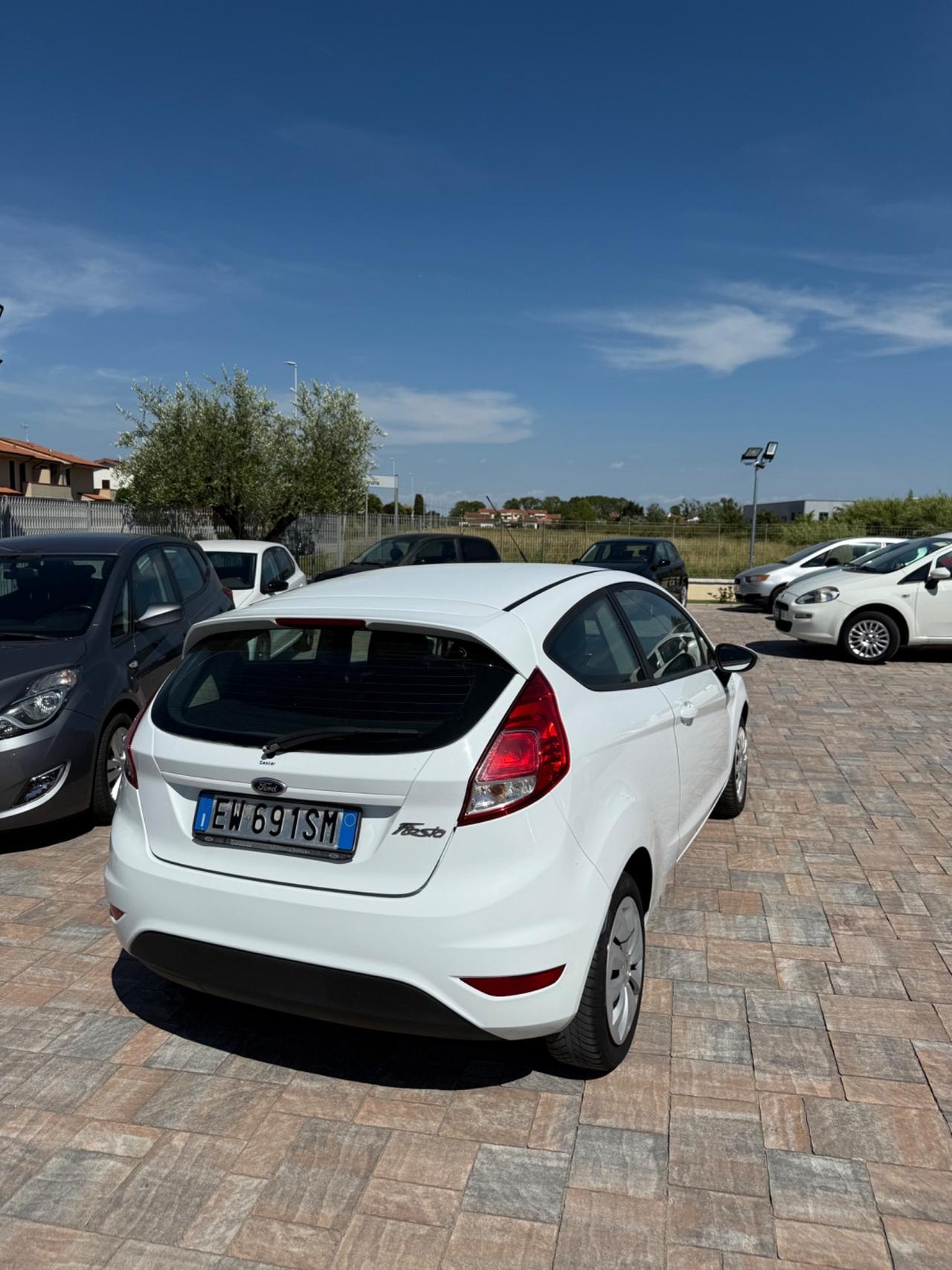 Ford Fiesta 1.4 3 porte Bz.- GPL
