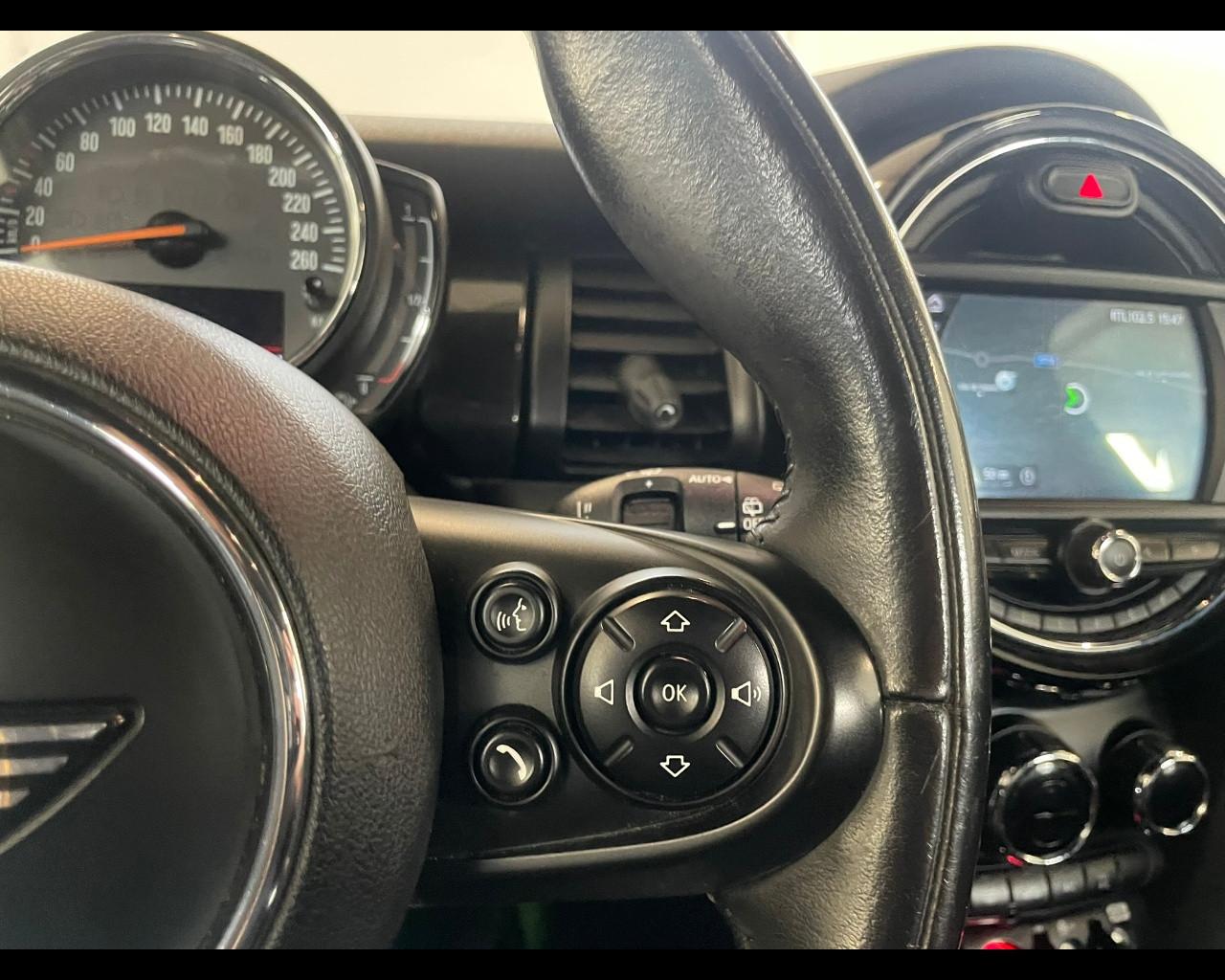 MINI Mini 5 porte (F55) - Mini 1.5 Cooper D Hype 5 porte