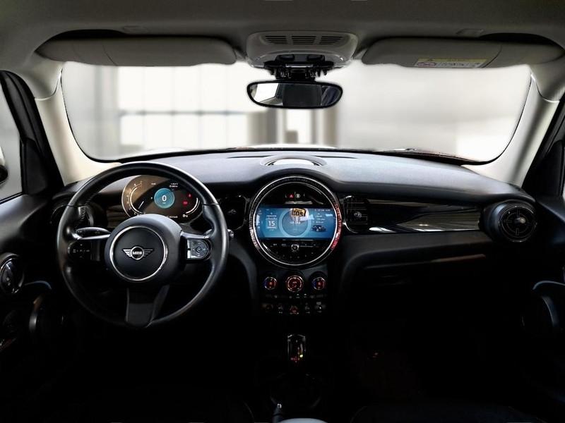 MINI COOPER CLASSIC AUTO 5 PORTE BERLINA