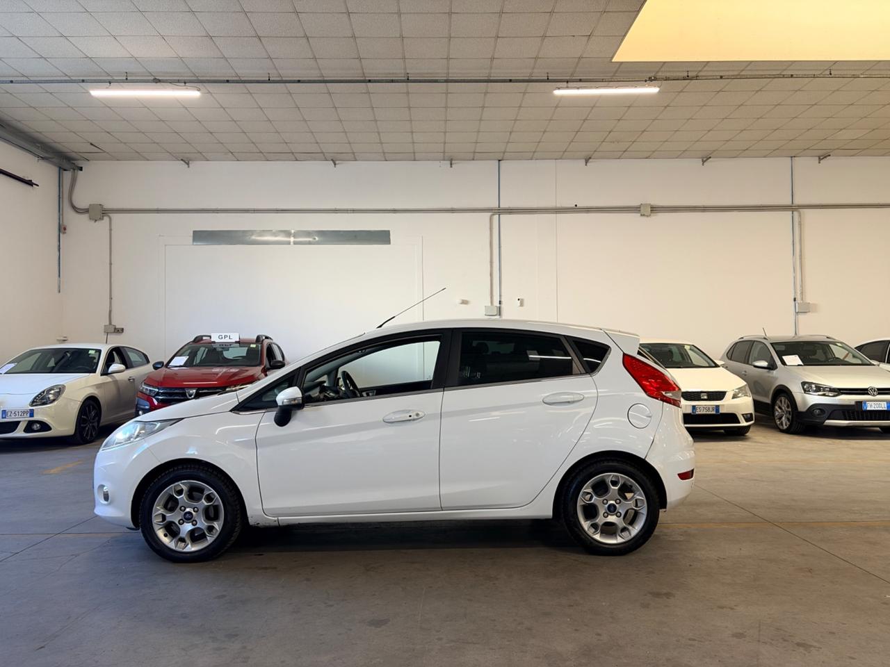 Ford Fiesta 1.4 TDCi 70CV 5 porte Titanium
