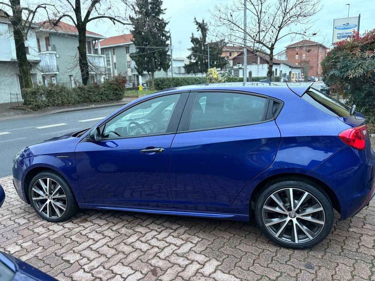 Alfa Romeo Giulietta 1.6 JTDm TCT 120 CV Sportiva Carbon