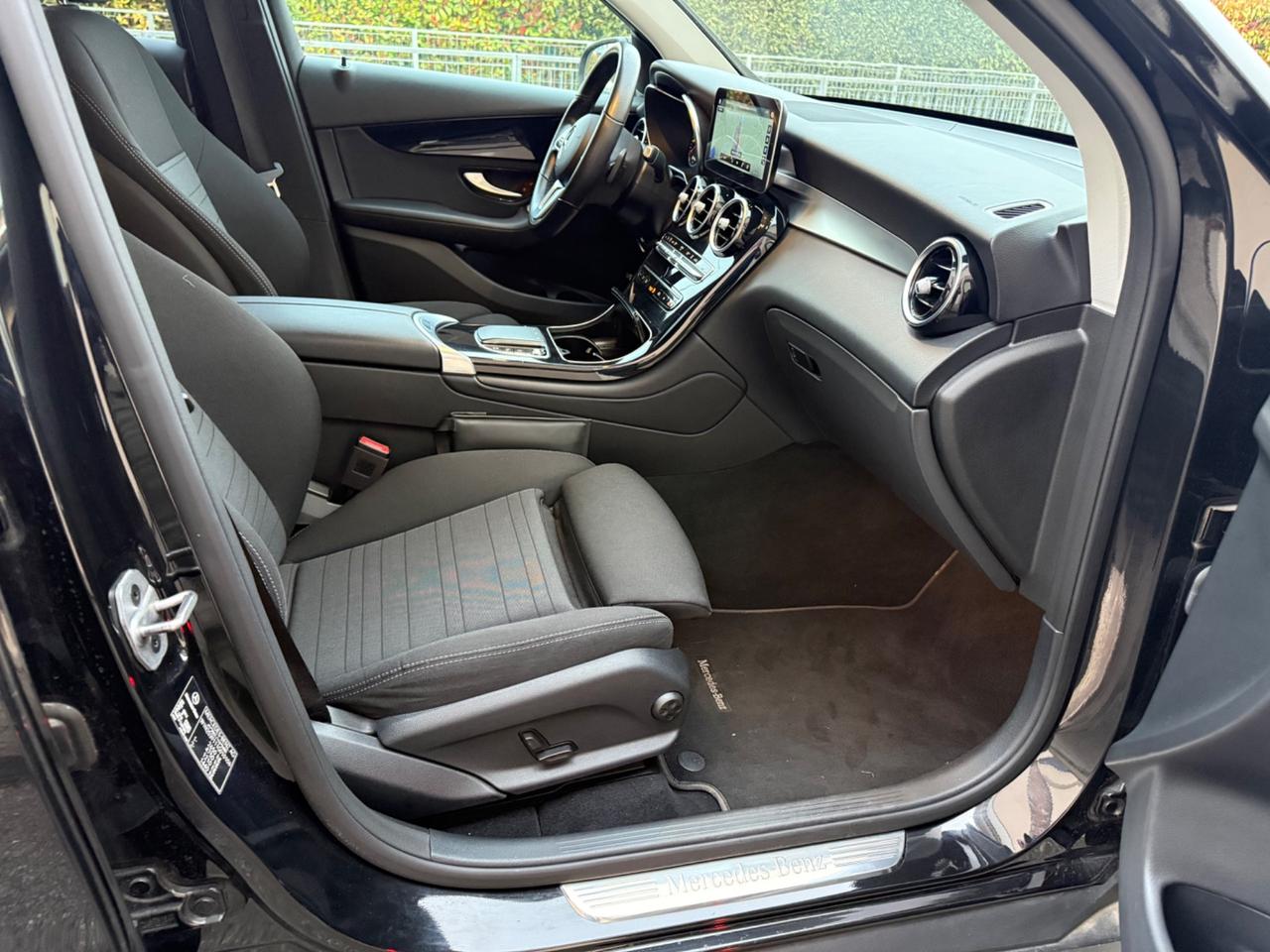 Mercedes-benz GLC 300 de 4Matic Plug-in hybrid Sport