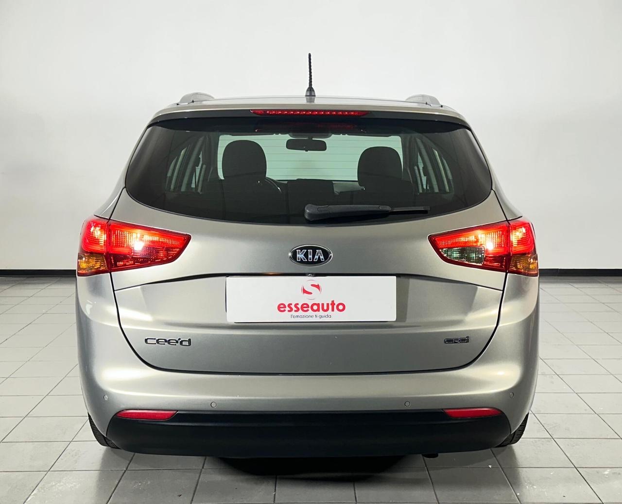 Kia CEE'D 1.6 CRDi 110 CV SW Cool - BLACK DECEMBER Promo