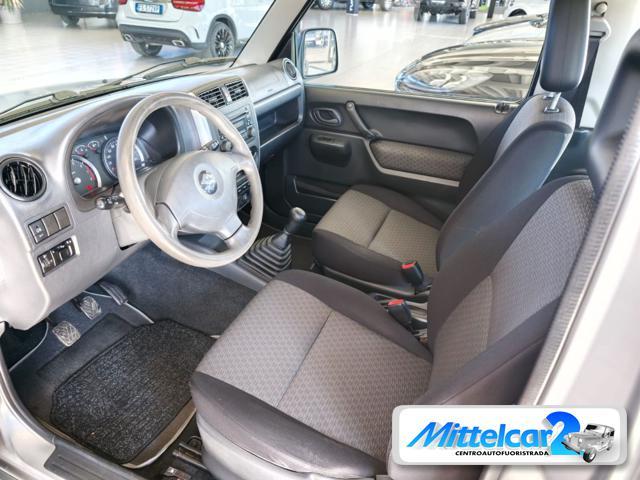 SUZUKI Jimny 1.3i 16V cat 4WD JLX