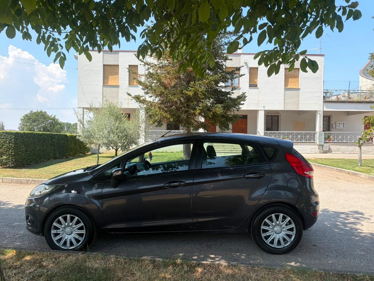 Ford Fiesta 1.4 TDCi accessoriata 5 porte