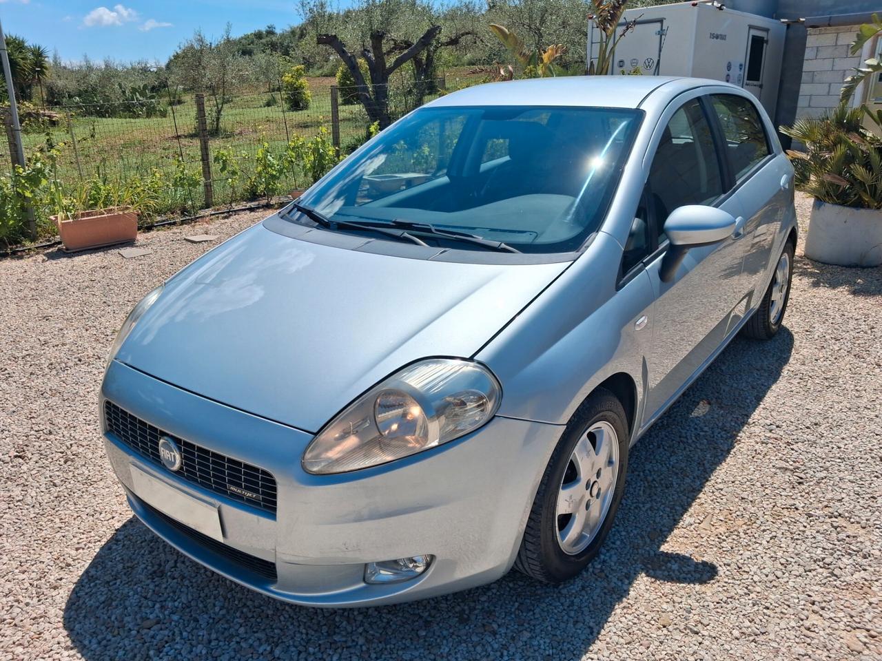 Fiat Grande Punto 1.3 MJT 75 CV 5 porte Dynamic