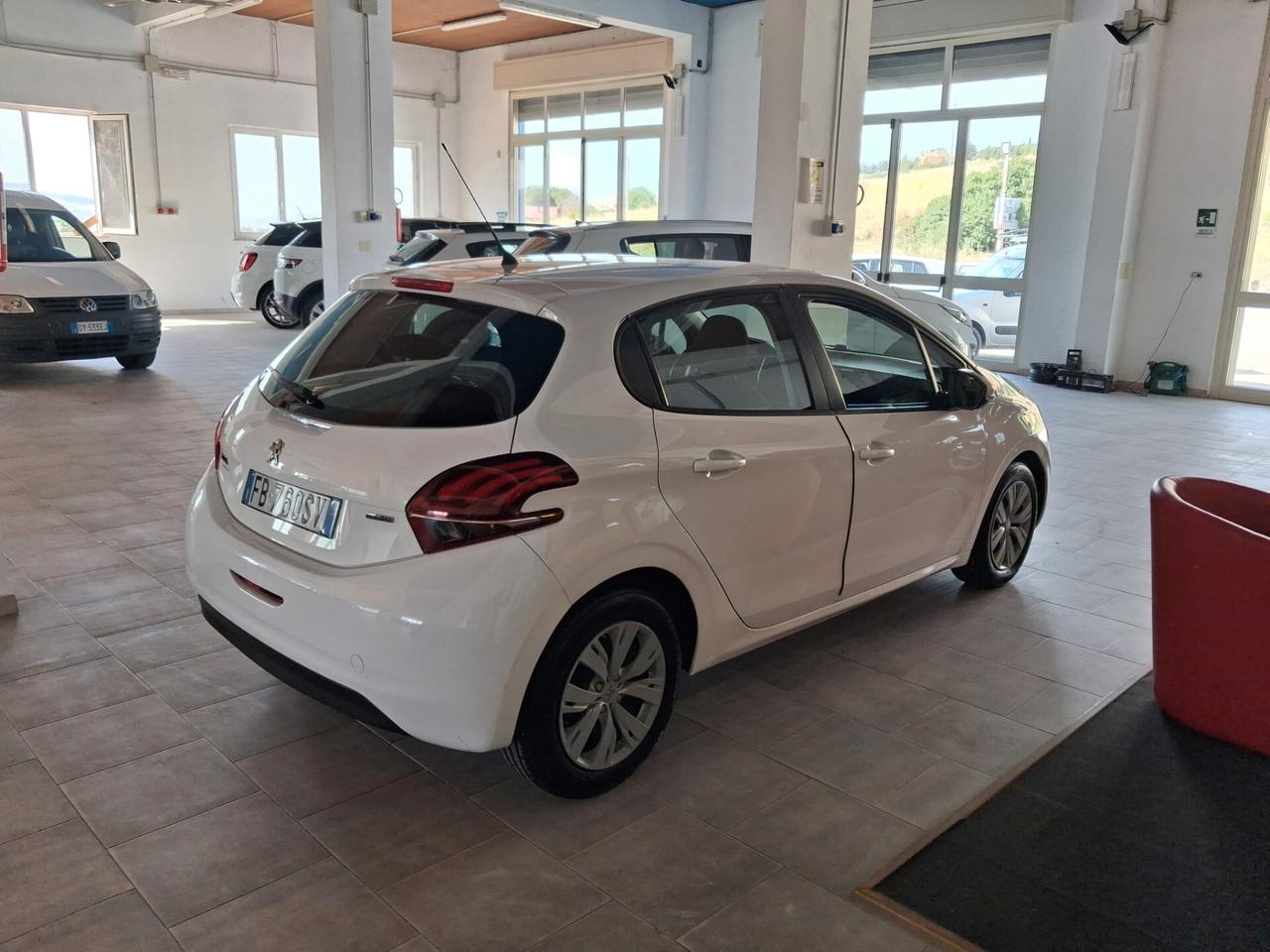 Peugeot 208 BlueHDi 75 5 porte Allure