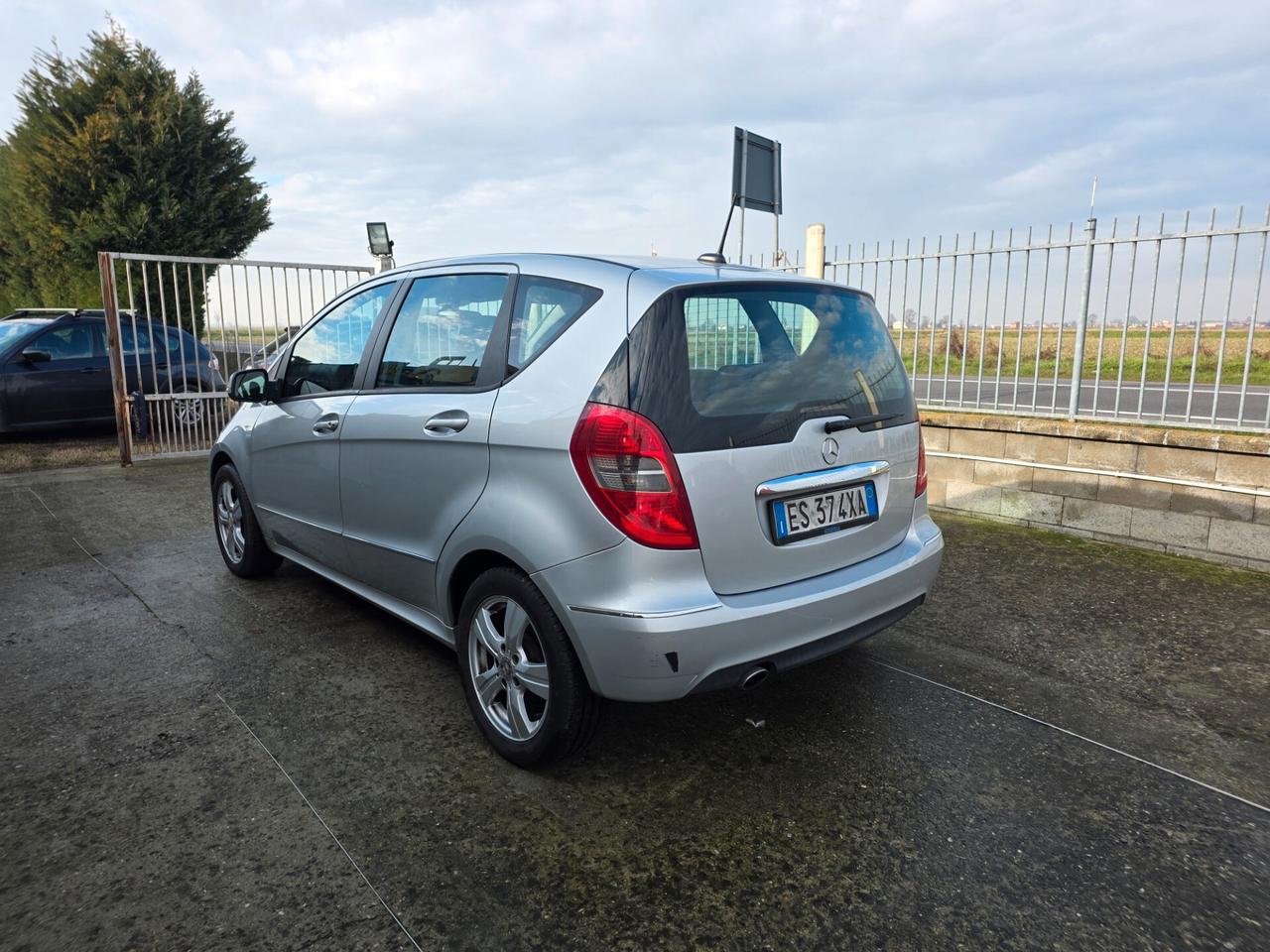 Mercedes-benz A 180 160 CDI AUTOMATIC Premium