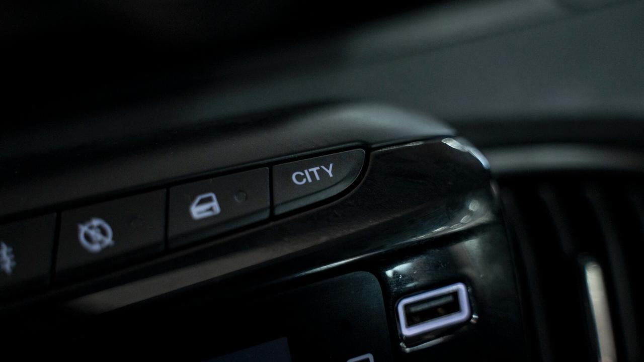 Lancia Ypsilon 1.2 69 CV GPL SILVER 5P. CARPLAY LED FULL OPTIONAL