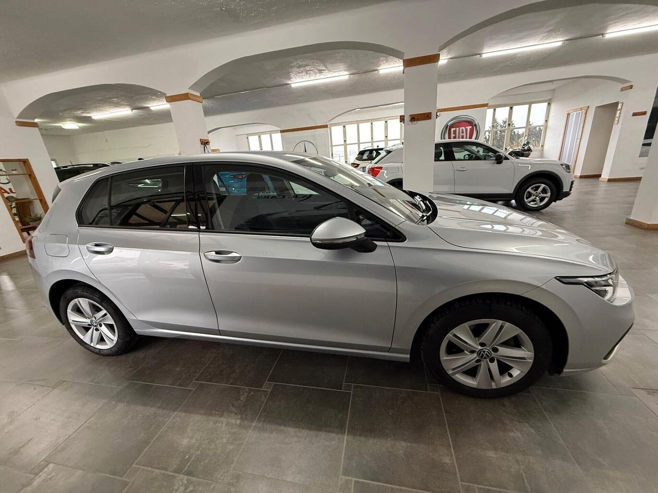 Volkswagen Golf 8 2.0 TDI DSG SCR Style