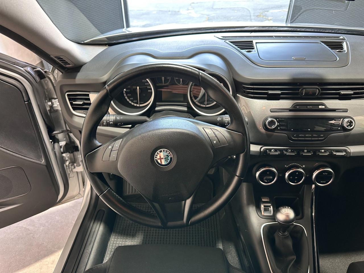 Alfa Romeo Giulietta 2.0 JTDm-2 140 CV Distinctive