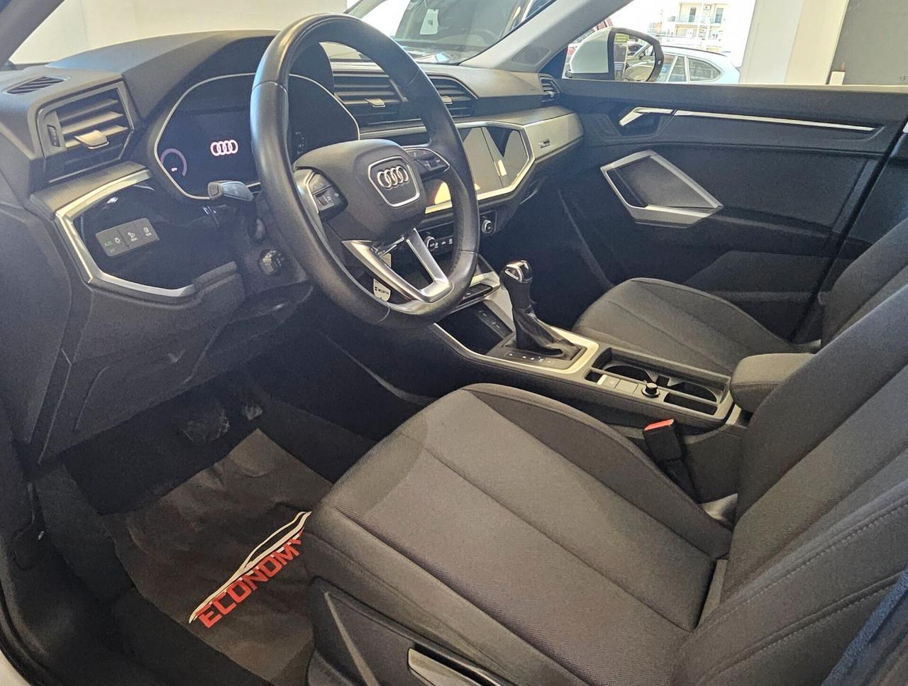 Audi Q3 SPB 35 TDI S tronic Business KM 110000