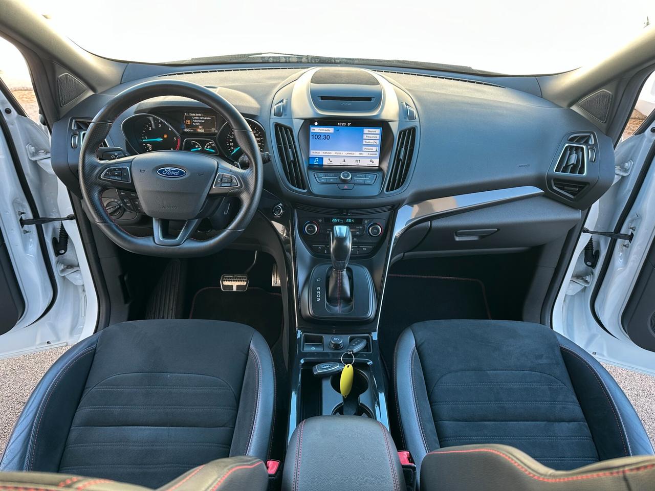 Ford Kuga 2.0 TDCI 180 CV S&S 4WD Powershift ST-Line