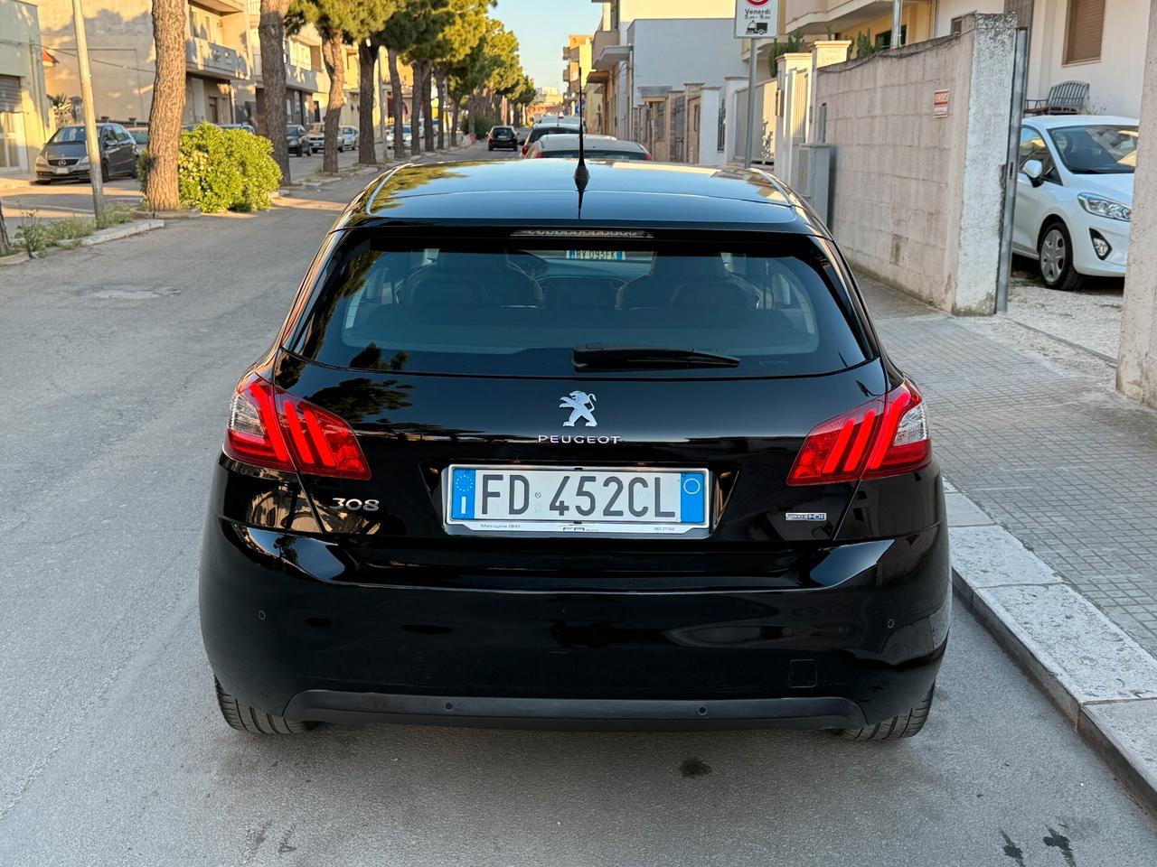 Peugeot 308 BlueHDi EAT6 Allure NAVI PELLE LED