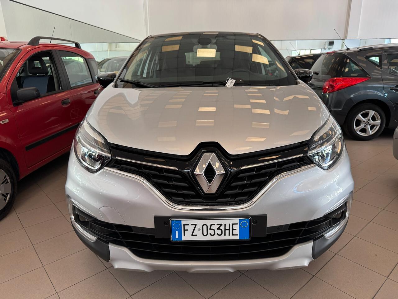Renault Captur TCe 12V 90 CV Sport Edition2 - OK NEOPATENTATI!