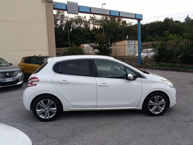 PEUGEOT 208 1.4 8V HDi VENDUTA