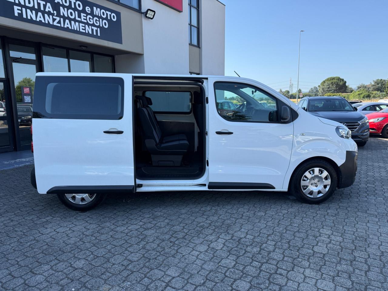 Peugeot Traveller BlueHDi 120 S&S Long|9 POSTI
