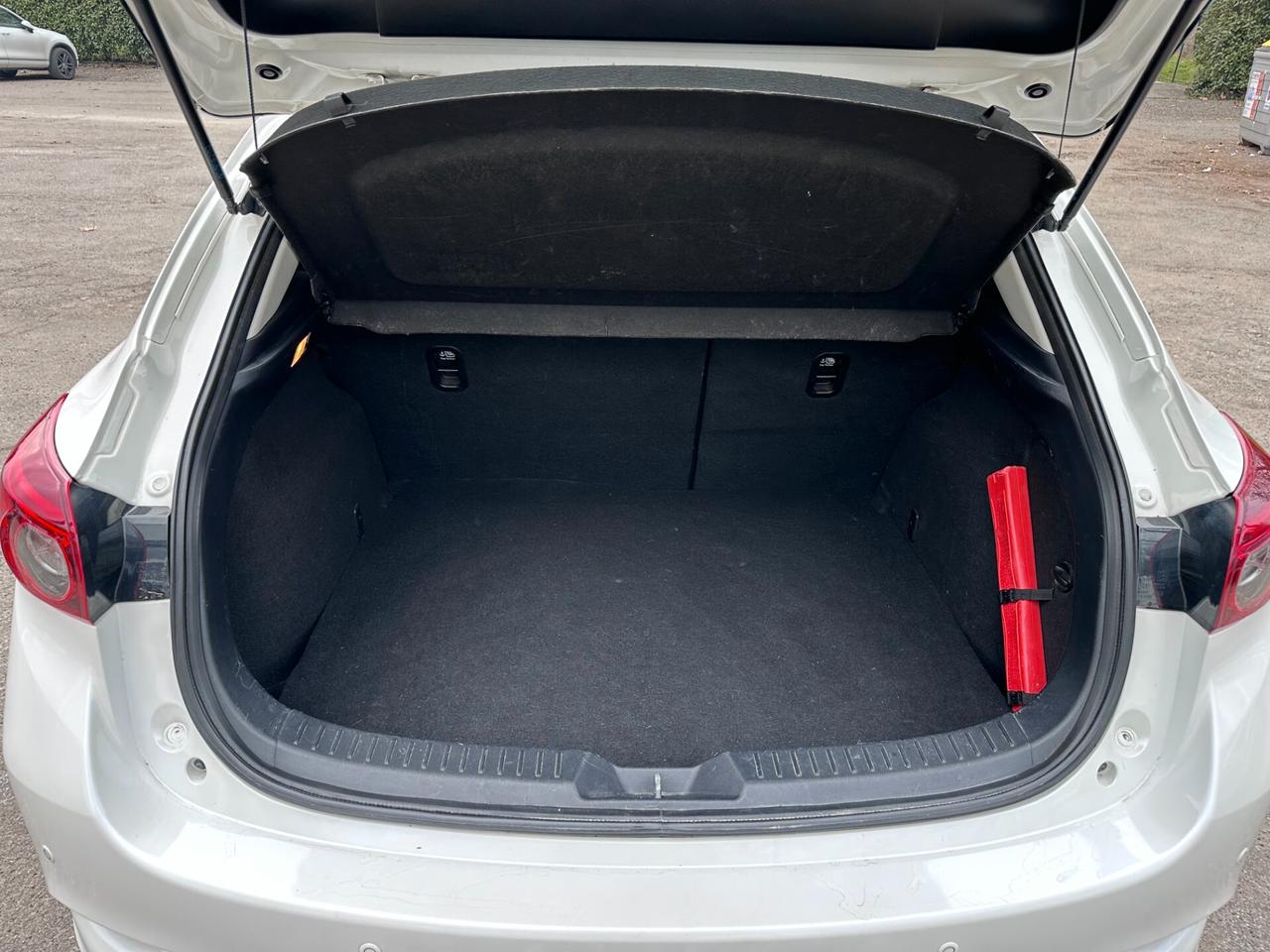 Mazda3 1.5 Skyactiv-D Exceed