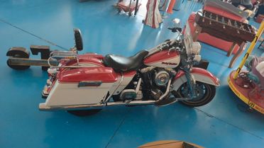 Harley-davidson FLHRC Road King Classic