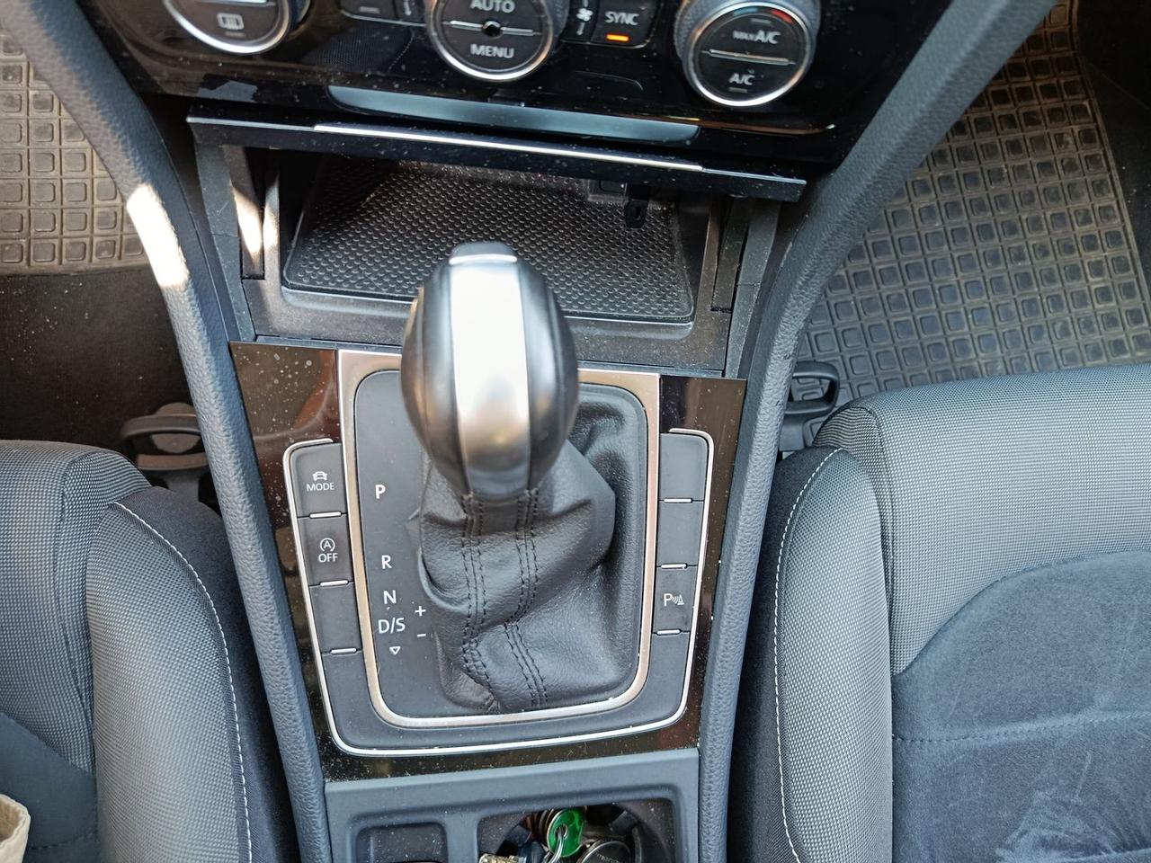 Volkswagen Golf 2.0 TDI BluEmotion R-Line #6035