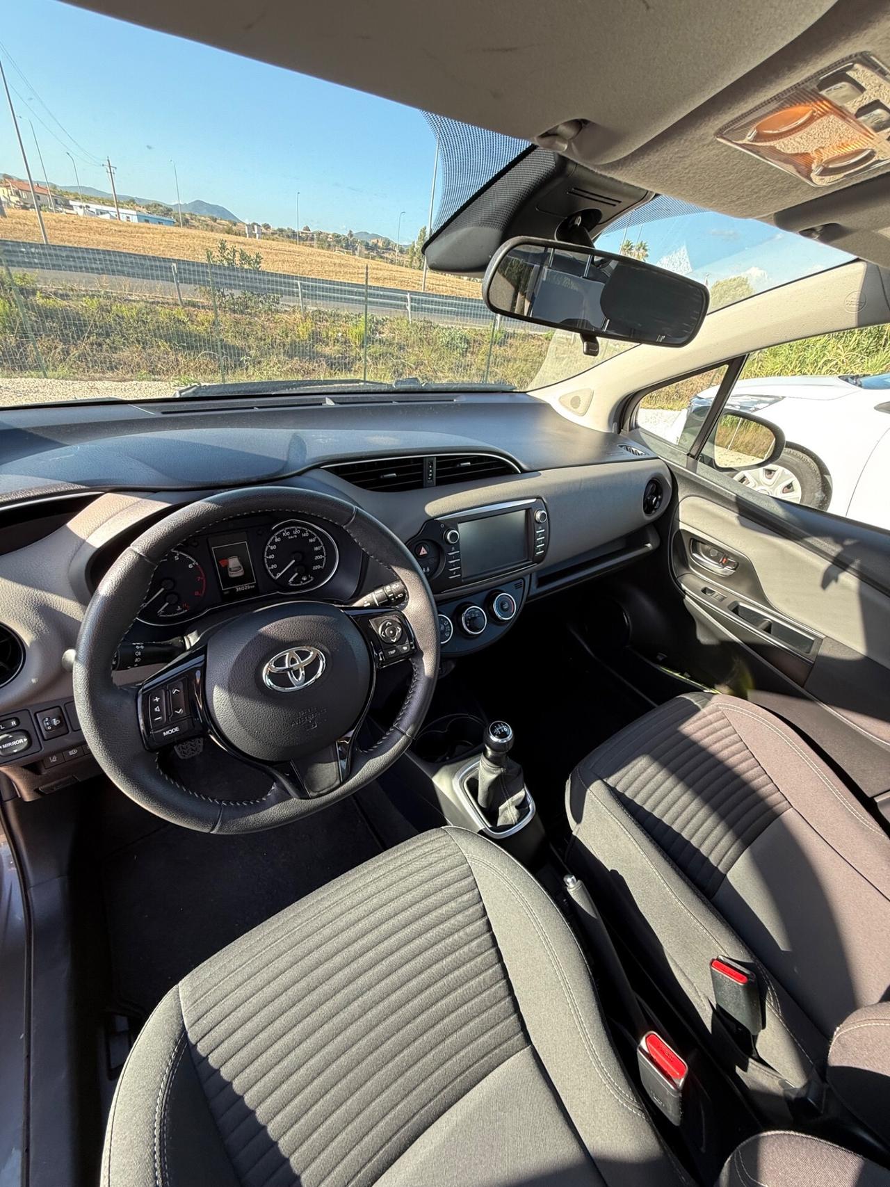 Toyota Yaris 1.0 72 CV 5 porte Active