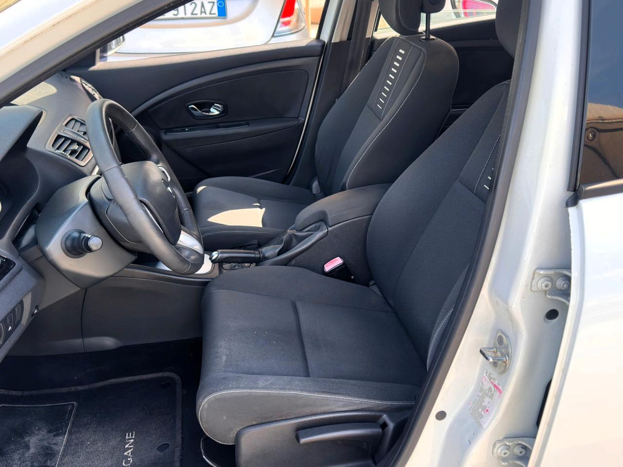 Renault Mégane 1.5 dCi 110CV CAMBIO AUTOMATICO