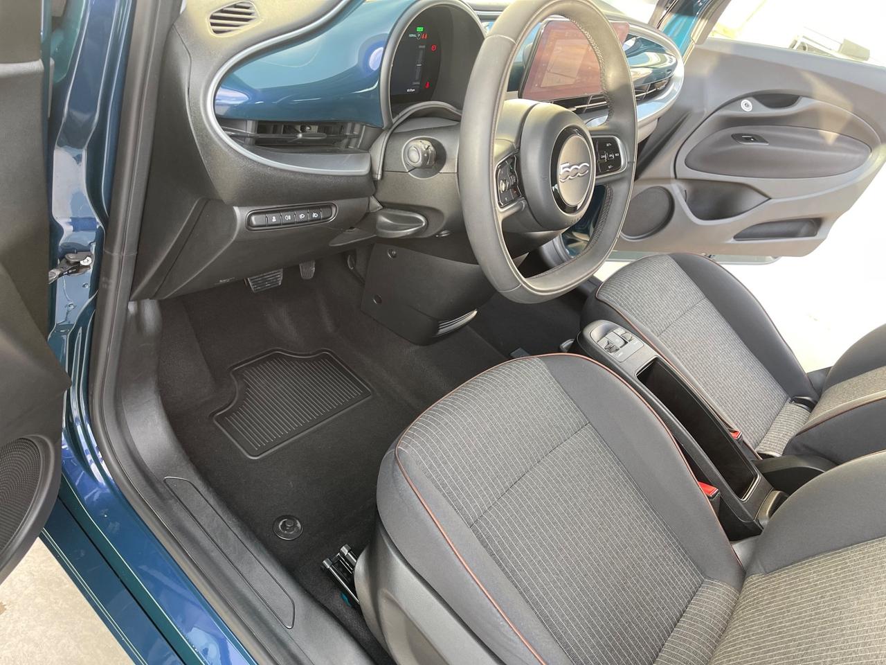 Fiat 500 500e Berlina 43 kWh Business opening edition