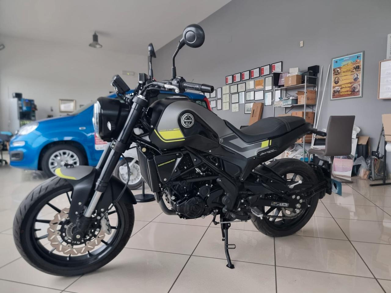 Benelli Leoncino 250 km 3300