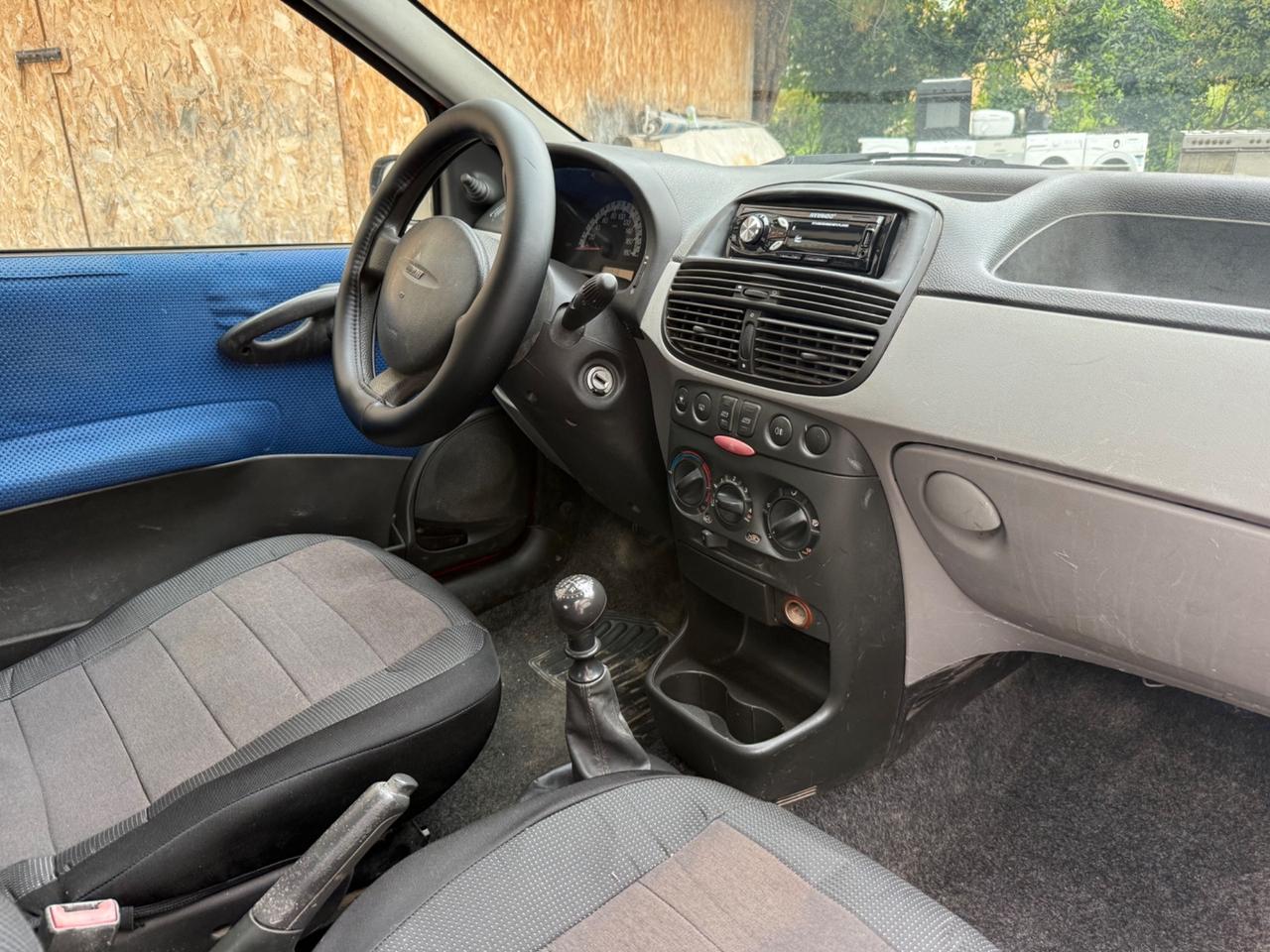 Fiat Punto 1.2i 3 porte ELX