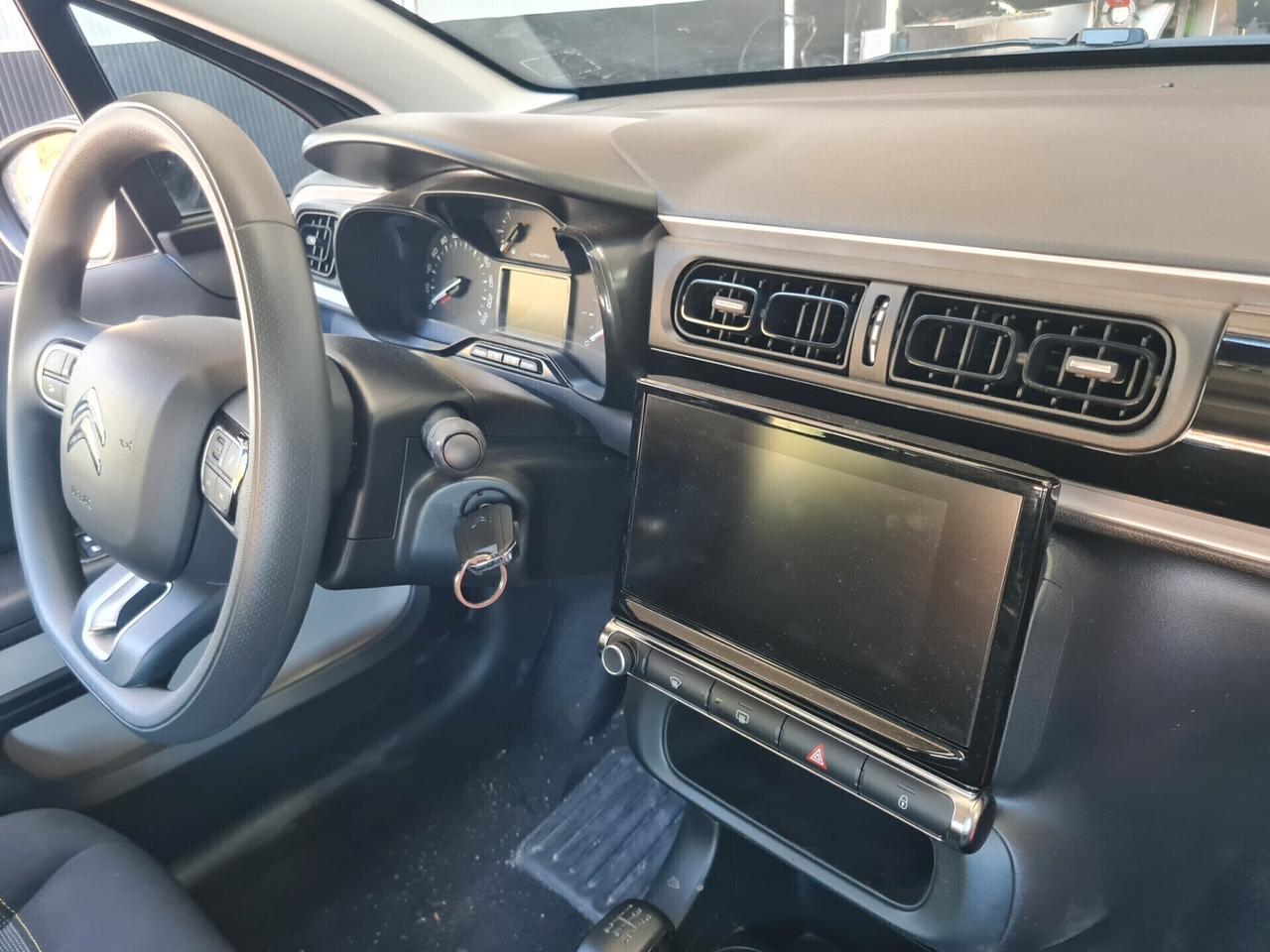 Citroen C3 1.2 Plus 83cv*NAVI*CARPLAY*PDC*USB*