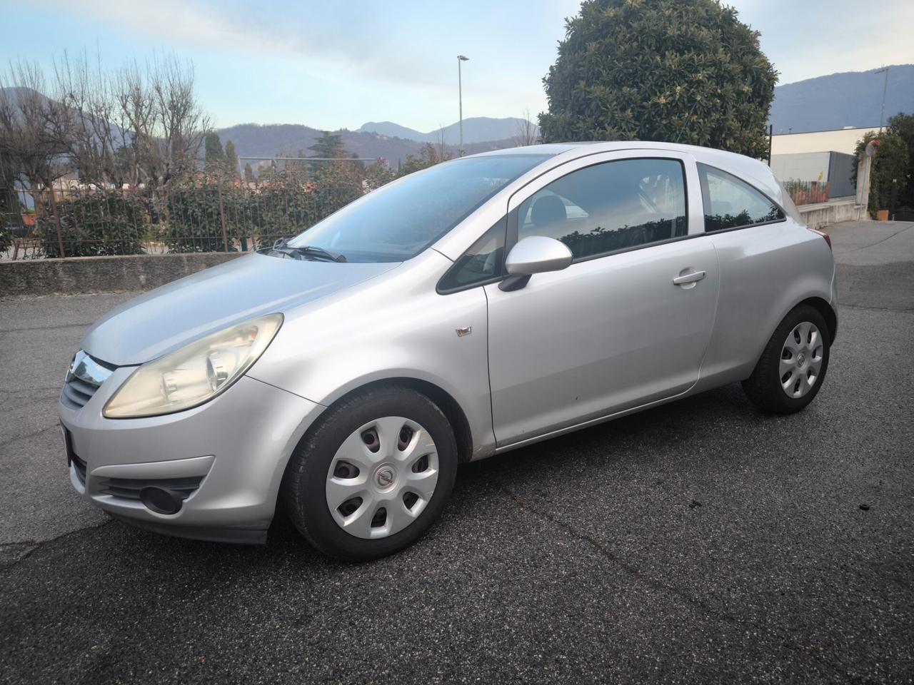 OPEL CORSA 1,2 BENZ- G.P.L.-OK NEOPAT.- KM 110000