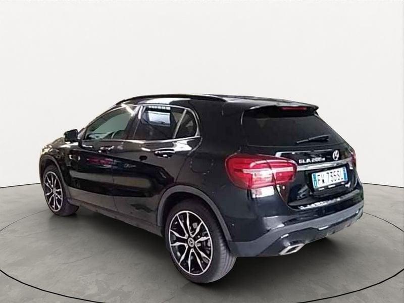 Mercedes-Benz GLA GLA 200 d Sport