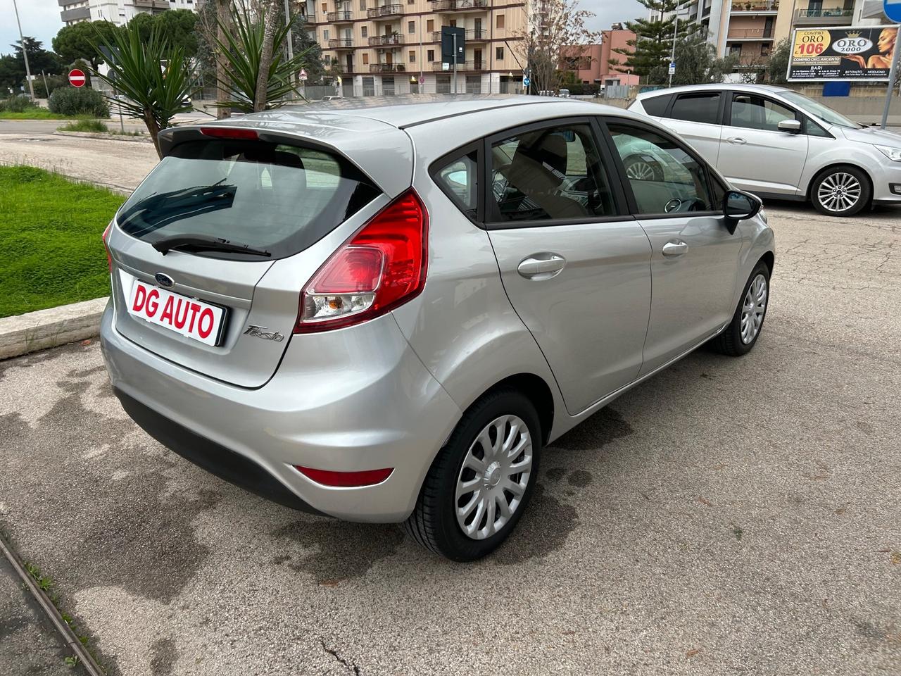 Ford Fiesta 1.5 TDCi 75 cv 2015 68.000 km
