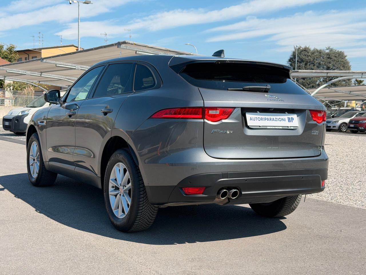 Jaguar F-Pace 2.0 D 180 CV AWD