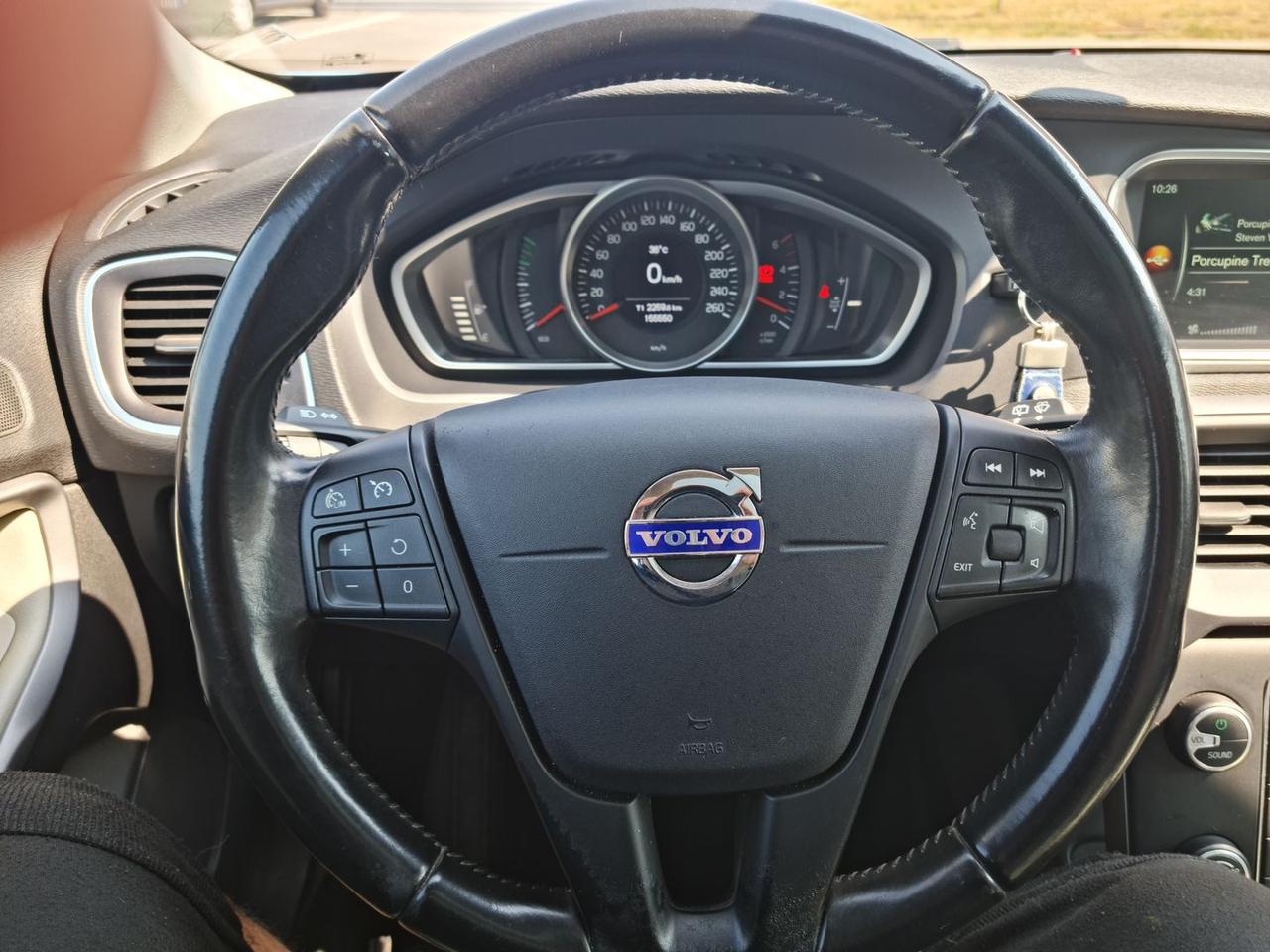 Volvo V40 KINETIC #6087