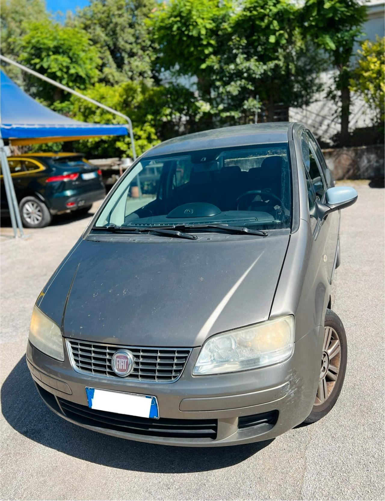 Fiat Idea 1.4 16V AUTOMATICA BlackEnergy - 2010