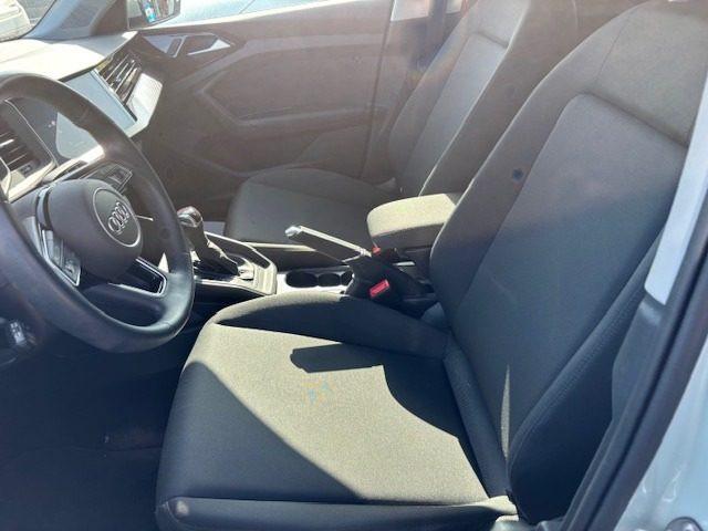 AUDI A1 allstreet 30 TFSI Identity Contrast