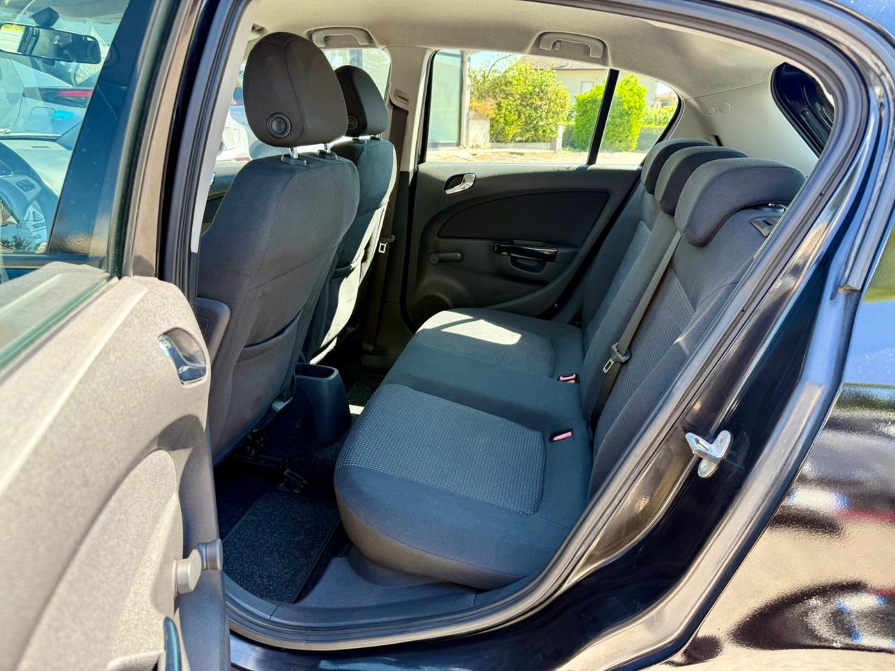 Opel Corsa 1.2 5 porte Ok Neopatentati