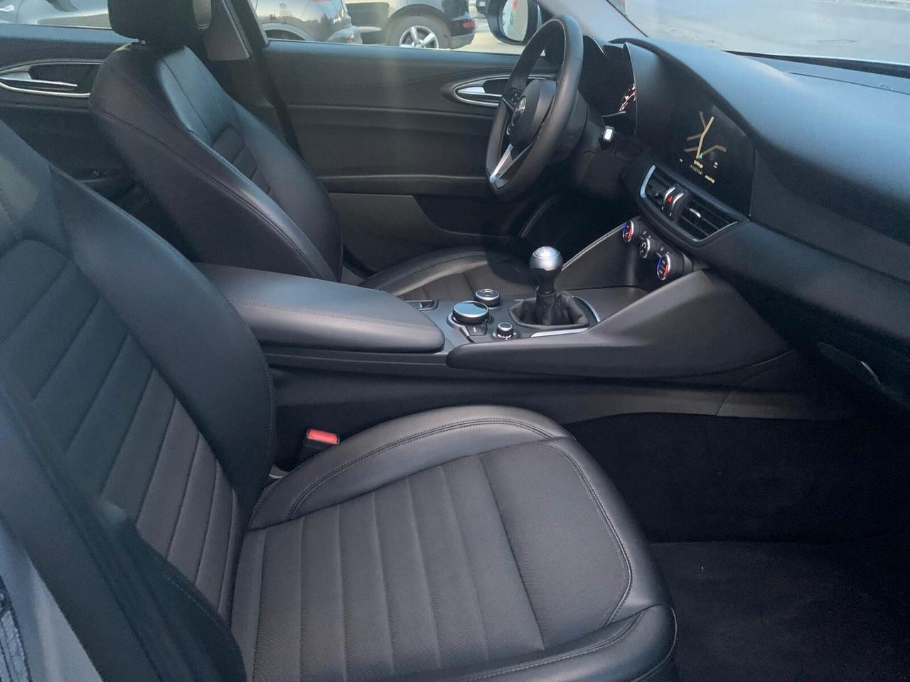 Alfa Romeo Giulia 2.2 Turbodiesel 180 CV Business Sport - 2018