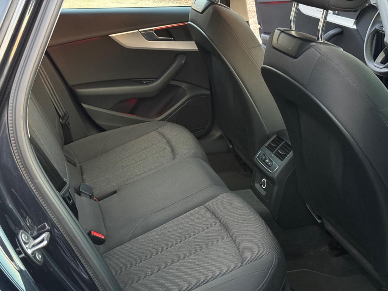 Audi A4 Avant 2.0 TDI 122 CV edition S Tronic