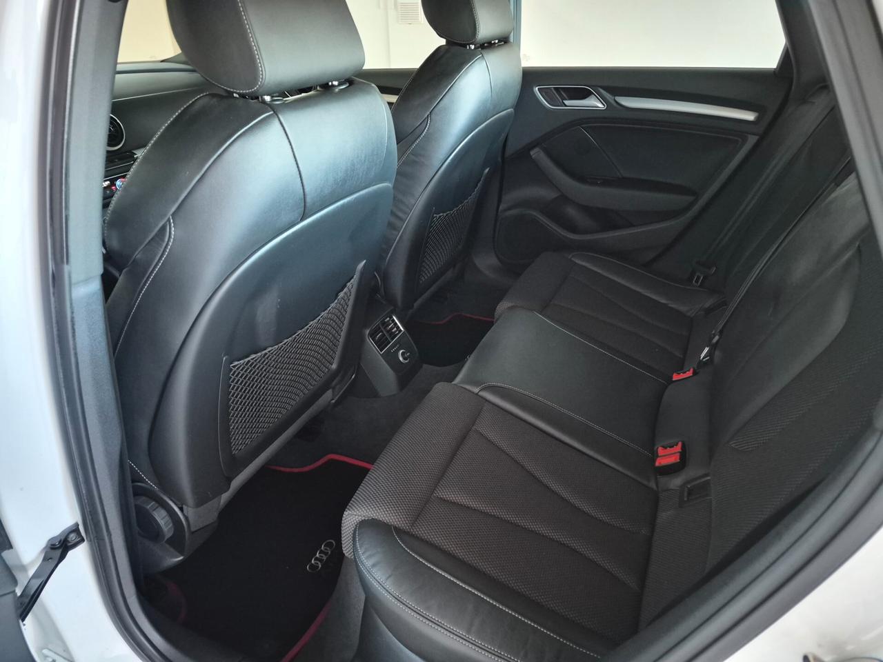 Audi A3 Sedan 1.6 TDI 116 CV S tronic Sport