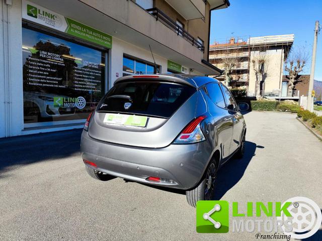 LANCIA Ypsilon 1.2 69 CV 5 porte Platinum