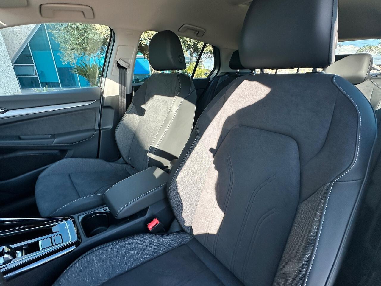 Volkswagen Golf 1.5 TSI eHybrid DSG Style SUPER OFFERTA T-STOCK