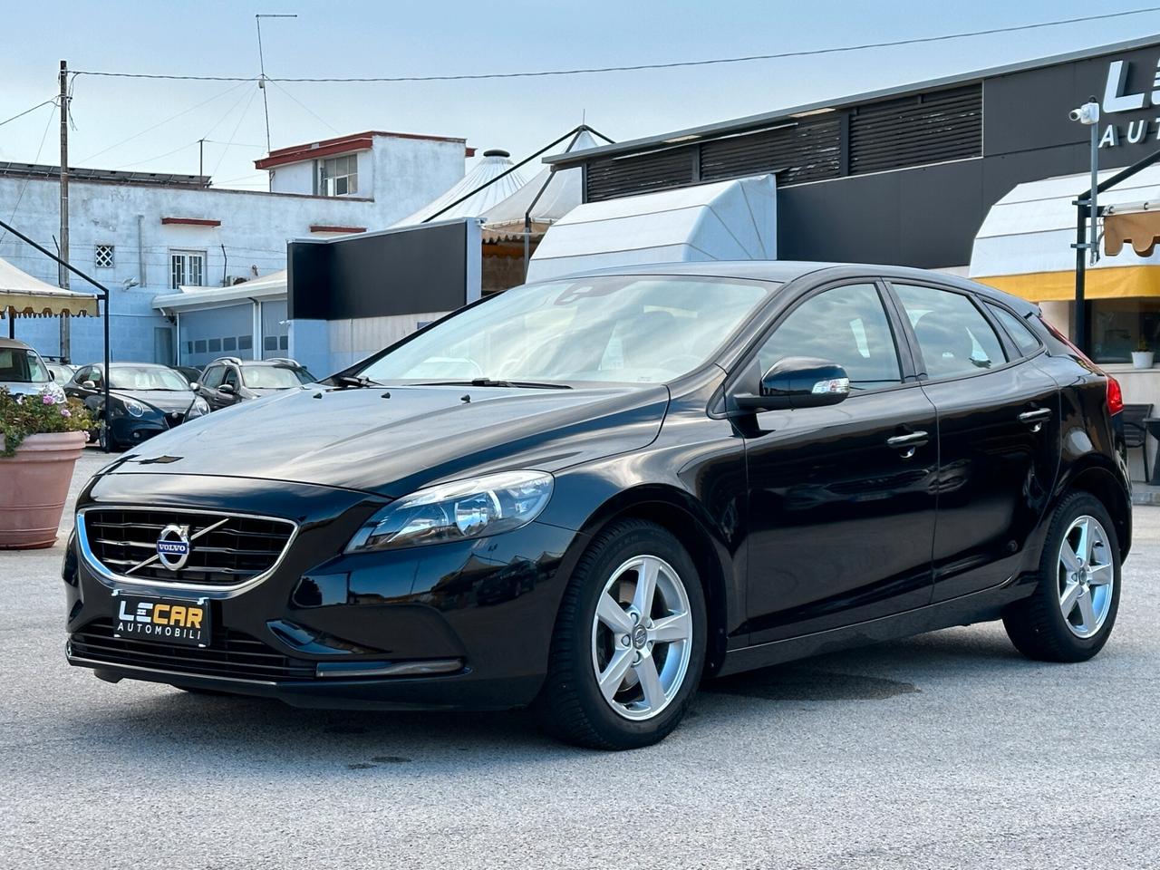 VOLVO V40 D2 Business