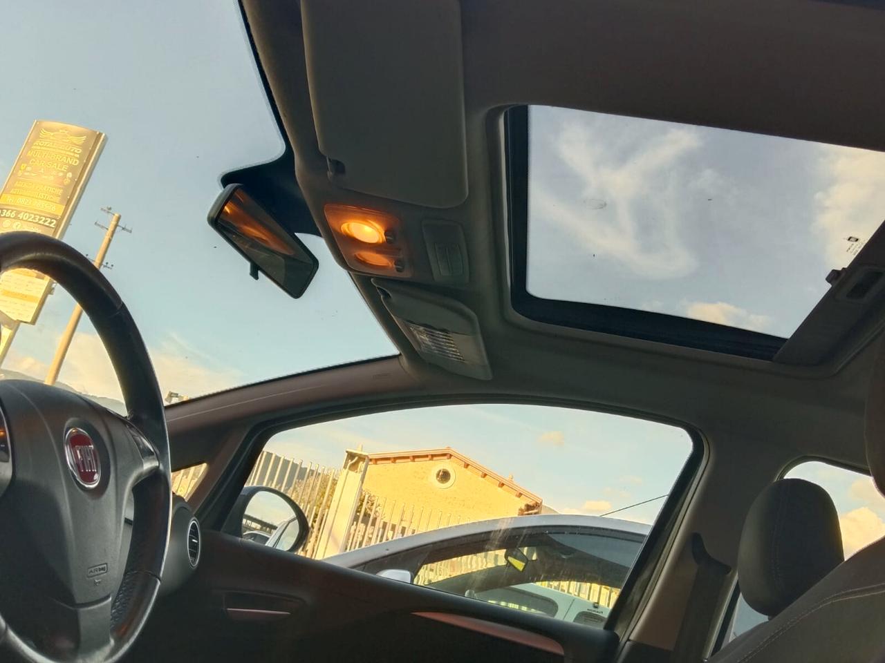 Fiat Punto 1.3 MJT II 75 CV 5 porte Virgin Radio