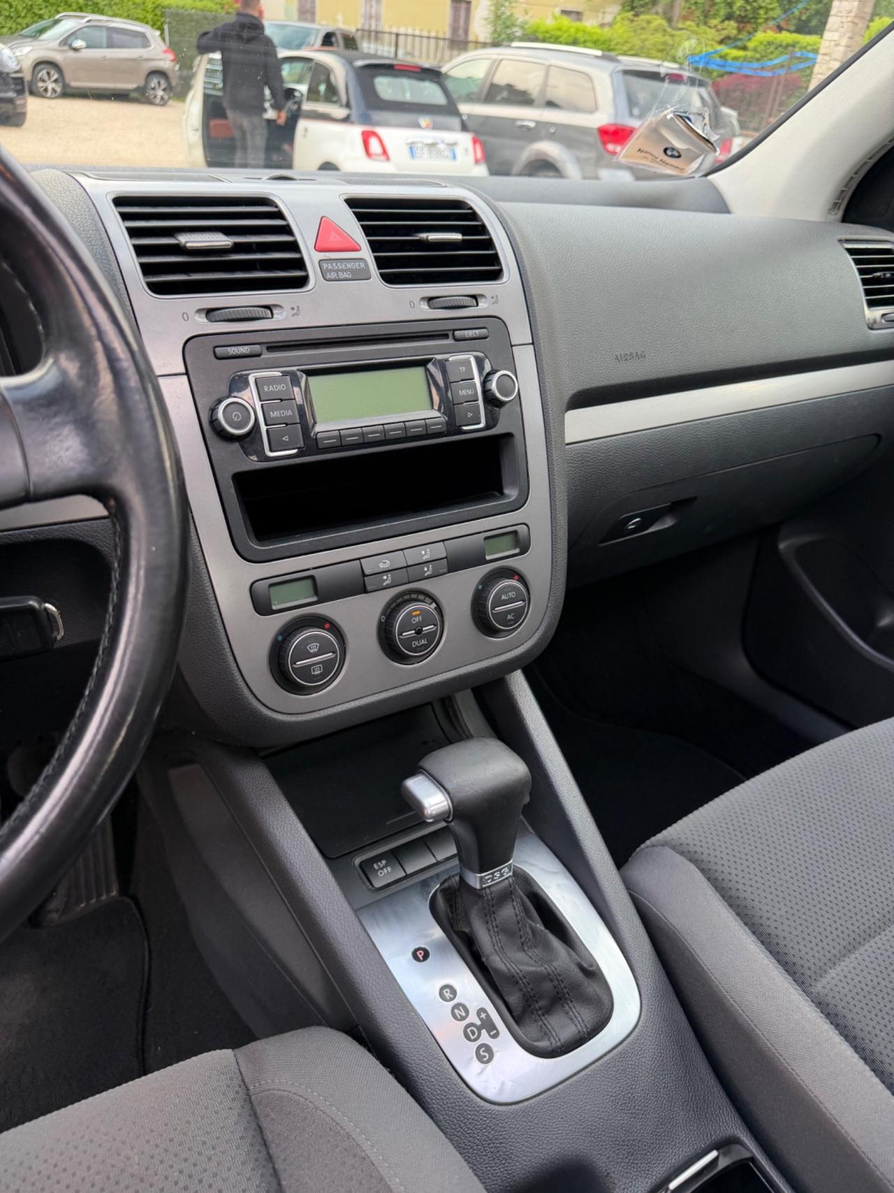 Volkswagen GOLF TSI AUTO TETTO 5p. SPORTLINE KMCERT