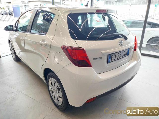 TOYOTA Yaris 1.0 5 porte Lounge ( Garanzia 12 Mesi)