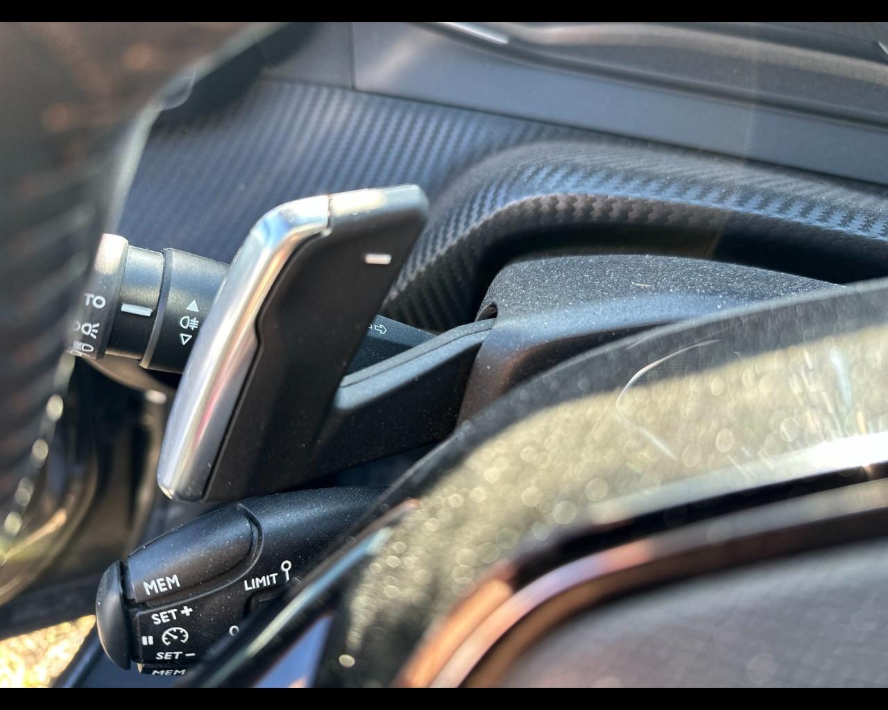 PEUGEOT 2008 II 2023 - 2008 1.2 puretech Allure s&s 130cv eat8