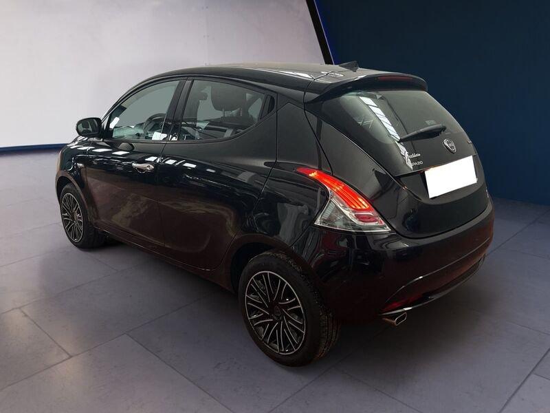 Lancia Ypsilon III 2021 1.0 firefly hybrid Gold s&s 70cv