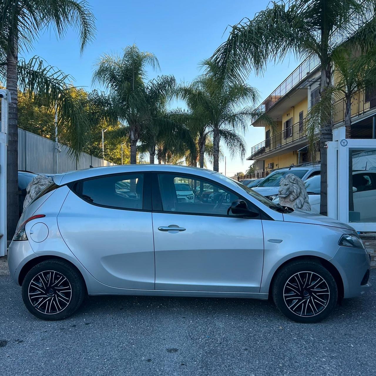 Lancia Ypsilon 1.2 69 CV 5 porte GPL Ecochic Gold